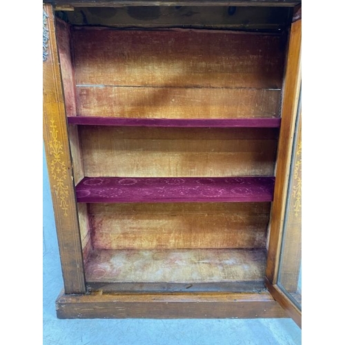 372 - Edwardian inlaid two shelf bookcase or display case, large glass fronted door, original key, approx ... 