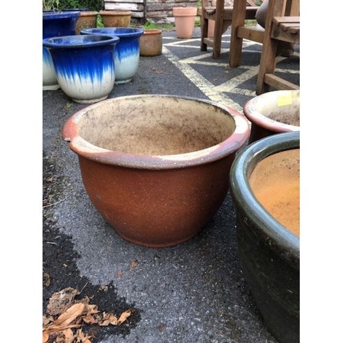 408 - Three modern garden pots (3)