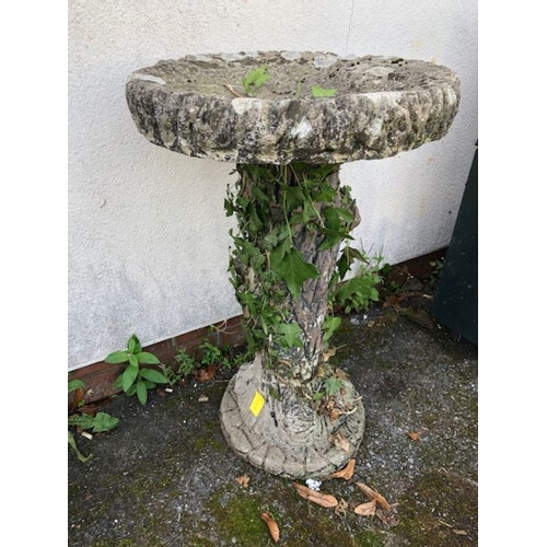 423 - Garden bird bath approx 69cm tall