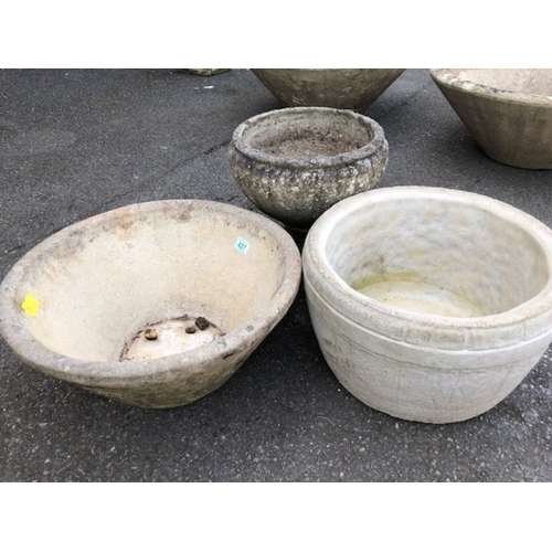 427 - Collection of three garden planters/ pots