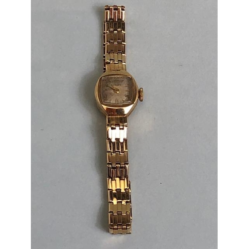 10 - 9ct Gold watch by maker Renown on a 9ct Gold watch strap of five bar design (total weight approx 15.... 