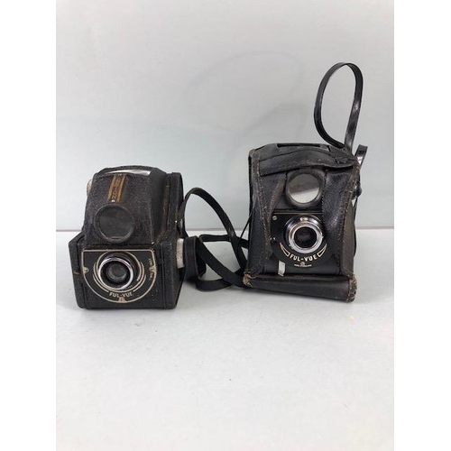 140 - Vintage Cameras, collection of early 20th century cameras to include, Brownie No 2 bellows Autograph... 