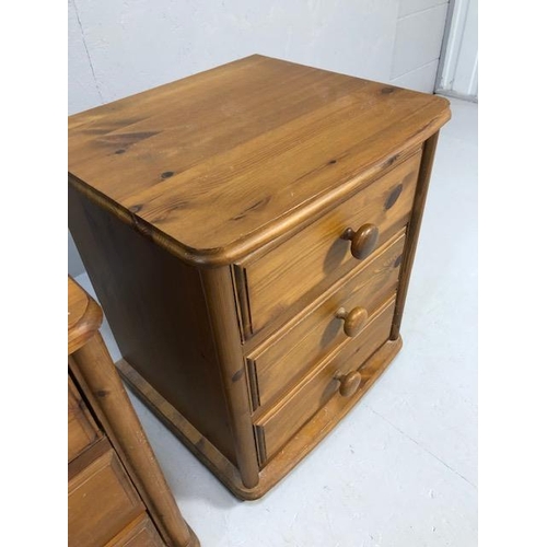 226 - Pine Furniture, modern  Low chest of 3 drawers on casters approximately 79 x 42 x 55 cm and a matchi... 