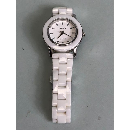 52A - Gucci watch, 1990s ladies iconic GP bracelet  wrist watch with interchangeable coloured bezels, comp... 