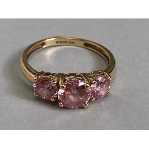 69a - 14ct Gold ring three stone pink gemstones size 'M'