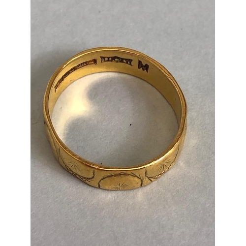 71a - 22ct gold band (marked 916) stamped 