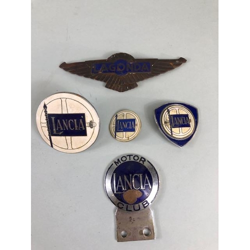 72 - Vintage Automobilia,  Car Badges, Aston Martin Lagonda Brass Radiator wings approximately 17cm acros... 