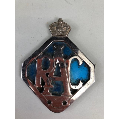 73 - Vintage automobilia Car badges, quantity of RAC grill and bar badges for cars and Motorcycles, from ... 