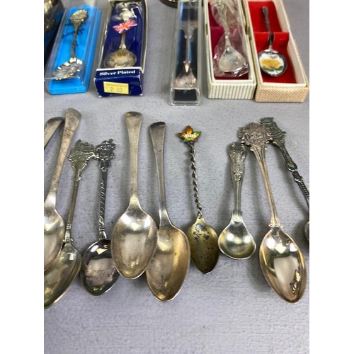 92A - Silver plate, quantity of Antique and vintage Silver Plate to include collectors spoons, sweet meat ... 