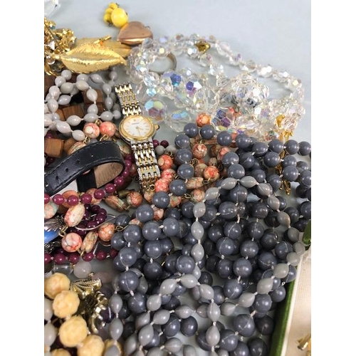 94 - Quantity of costume jewellery to include brooches, watches necklaces etc