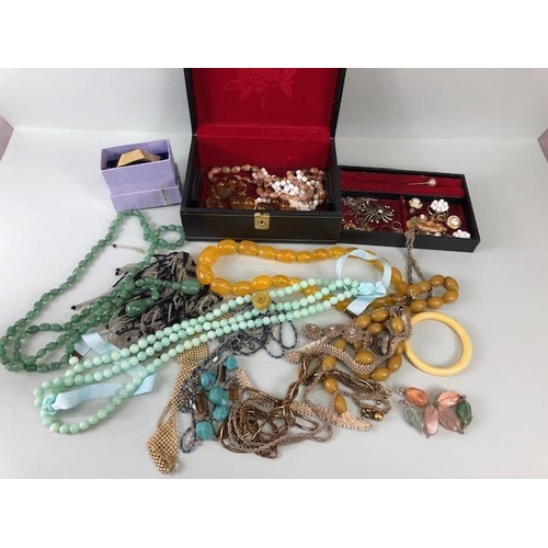 105 - Costume jewellery, a quantity of assorted beads pendants earrings bangles, including filigree white ... 