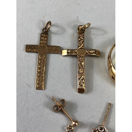 109 - Collection of 9ct Gold jewellery to include pendant crosses (3) and earrings (total weight approx 6.... 