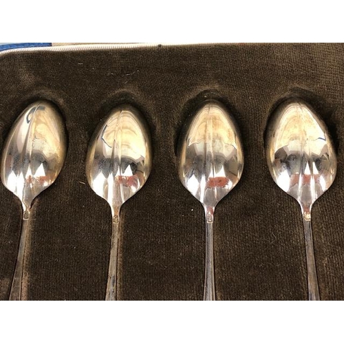 13 - Boxed set of Jubilee Hallmarked Silver spoons (6) for Edinburgh 1935 by maker Romney 