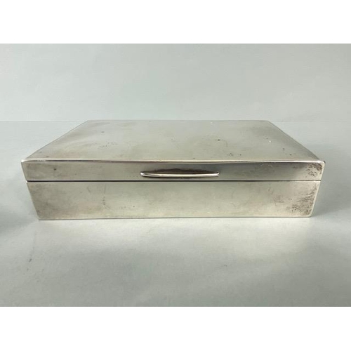 20 - Silver Hallmarked cigarette box with Cedar lining approx 15 x 9 x 3.5cm and hallmarked for Birmingha... 