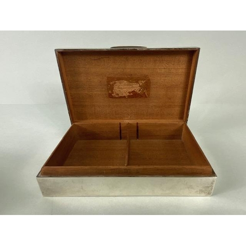 20 - Silver Hallmarked cigarette box with Cedar lining approx 15 x 9 x 3.5cm and hallmarked for Birmingha... 