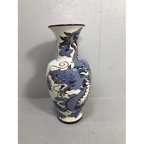 234 - Pottery Vase, large Casa Fina vase from the 1980s of oriental style with  two entwined blue dragons ... 