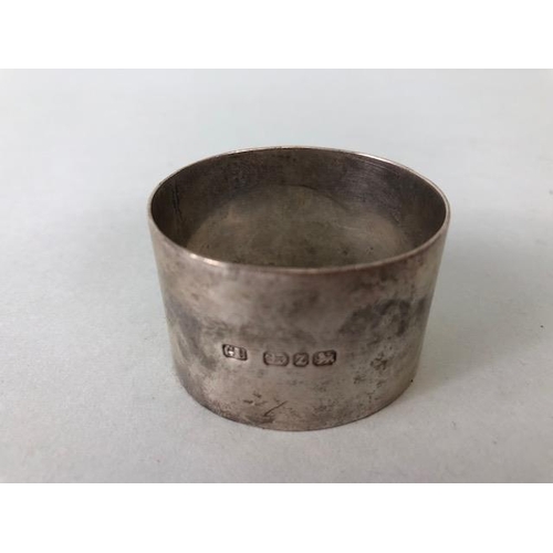 53 - Hallmarked silver items to include four napkin rings (total weight approx 182g)