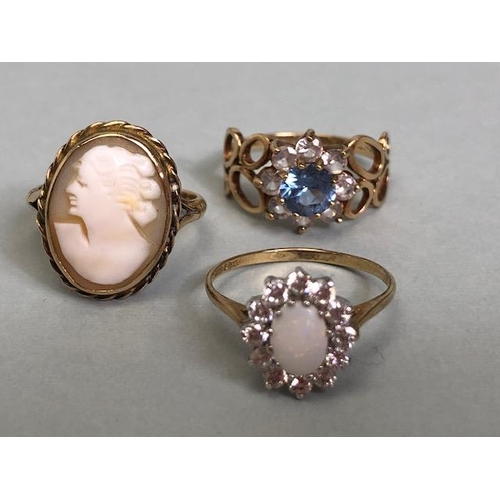 81 - Three 9ct Gold fashion rings to include a cameo (3)