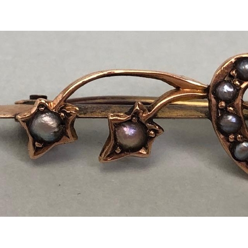 82 - 9ct Gold Sweetheart Brooch set with seed pearls (2.4g) and two other brooches both A/F