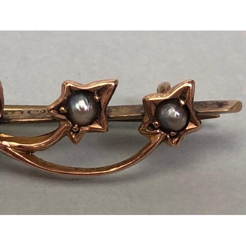 82 - 9ct Gold Sweetheart Brooch set with seed pearls (2.4g) and two other brooches both A/F