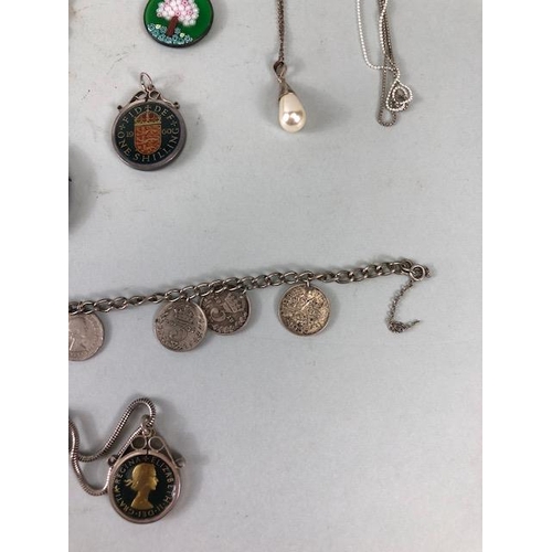 94 - Silver jewellery, quantity of silver hallmarked jewellery and other items, to include a charm bracel... 