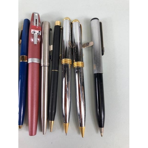 126 - Vintage Pens, collection of vintage 1980s ball point pens, Fountain pens, and propelling Pencils, by... 