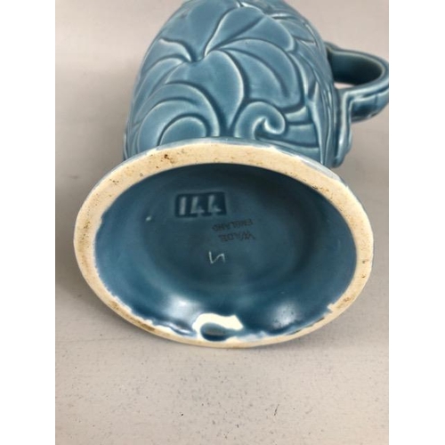 144 - Vintage China, collection of collectable items to include Sylvac Pixi vase, Pool jug, Honiton, Wade ... 