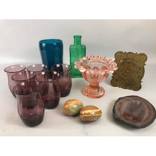 161 - Miscellaneous items to include vintage glass, 1940s brass perpetual, calendar, agate eggs and dish