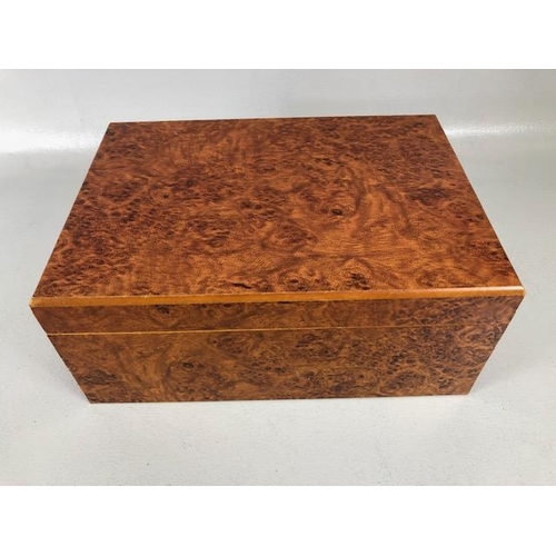 179 - Cigar Humidor, two section table box in laminated burr walnut design approximately 31 x 22 x 13cm