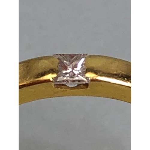 18 - 18ct Gold Band set with a single cushion cut Diamond size approx 'T' and total weight approx 4.5g