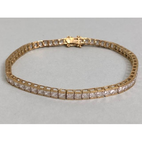 20 - 9ct Gold Tennis style bracelet marked 375 CZ and approx 19cm in length total weight 9.9g