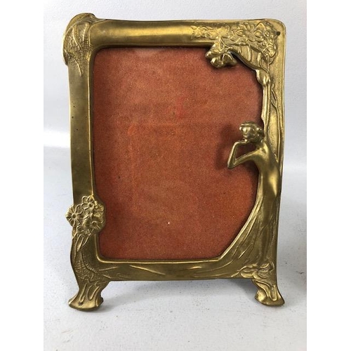 206 - Vintage Brass ware: an Art Nouveau picture frame, beetle nut box, and a candle holder with lion paw ... 