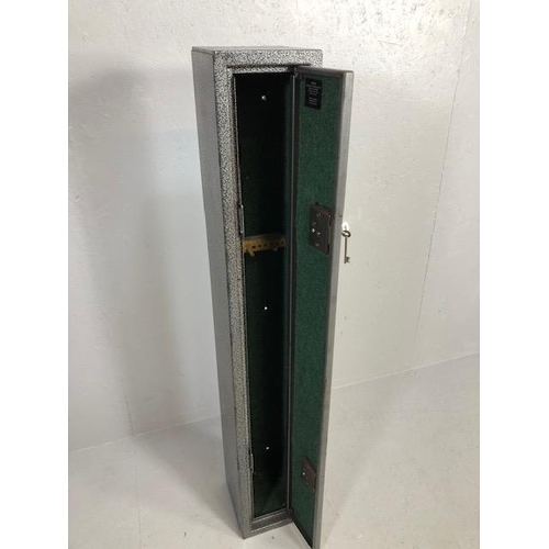 226 - Gun Cabinet, steel with grey hammered finish, twin locks ,room for 2 guns by Boxx complete with keys... 