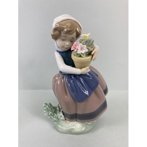 240 - Lladro, collection of porcelain figures, 010.06756, Bountiful Blossoms, 07676, A wish come true, 052... 