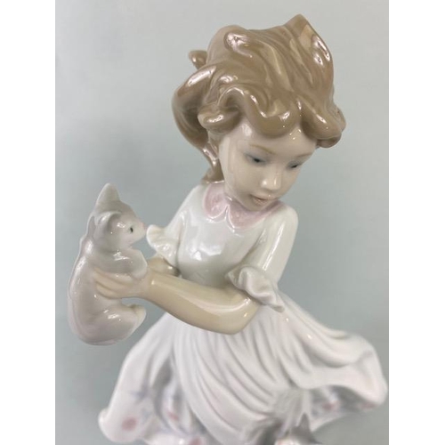 241 - Lladro, porcelain figures being 010.08023, Room for Three, 06109, Meal time, 010.06941 Kittens Gathe... 