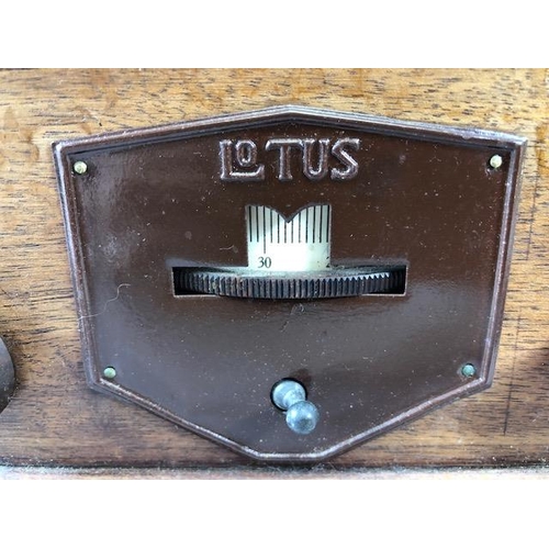 263 - Vintage Radio, early 20th century Lotus AC2 Valve Electric Radio No 4277, in art Decco style wooden ... 