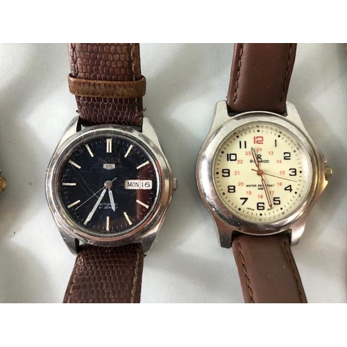 27 - Collection of Vintage and fashion watches (14)