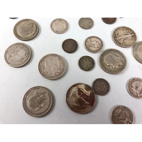 31 - Collectable coins to include silver coins, half dollars etc approx 300g