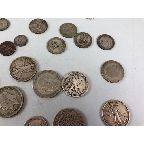 31 - Collectable coins to include silver coins, half dollars etc approx 300g