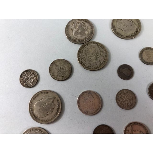 31 - Collectable coins to include silver coins, half dollars etc approx 300g