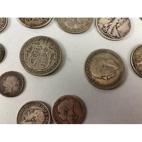 31 - Collectable coins to include silver coins, half dollars etc approx 300g