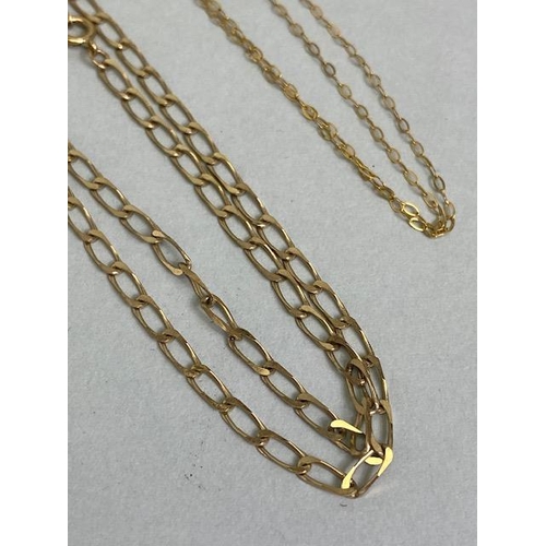 65 - 9ct gold flat trace chain approximately 4.5g (24inch), a 9ct trace or stock chain, and a platinum li... 