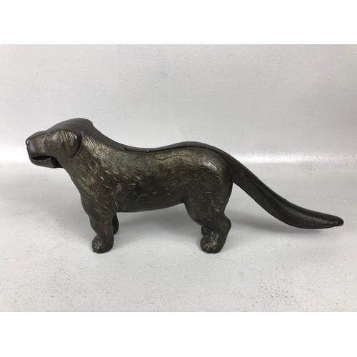 78 - Heavy metal TABLE NUT CRACKER IN THE FORM OF A DOG Early 20th Century Cast with ‘PATENT No. 273480’ ... 