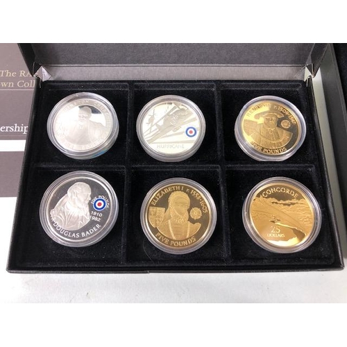 87 - Coins, collection of British collectable commemorative coins, to include royal Mint classic car box ... 