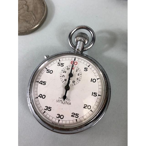 90 - Collection of miscellaneous collectors items to include steel cased Uranium pocket watch, Tyrolean h... 