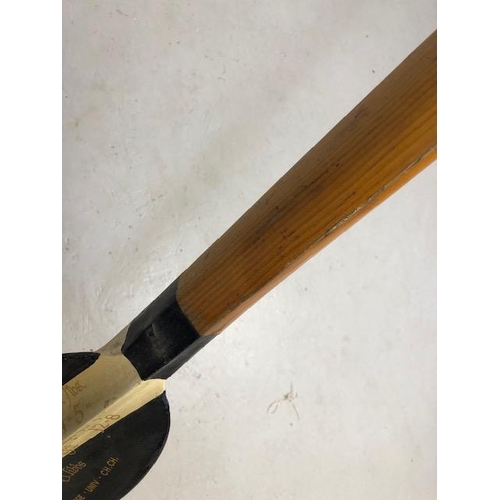 113 - Vintage Oar: An original Oxford Blues Queens College Boat Club rowing Oar. 1st TORPID 1979. OAR numb... 