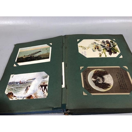 133 - Postcards, collection of 19th and 20th century post cards contained in 3 albums, covering topographi... 