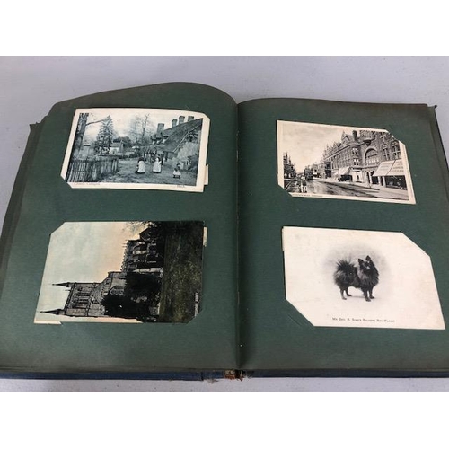 133 - Postcards, collection of 19th and 20th century post cards contained in 3 albums, covering topographi... 