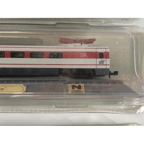 181 - Model railway interest, four N gauge engines ETR 490 Elaris, ETR 300 Settebello, ETR 490 Pendolino, ... 