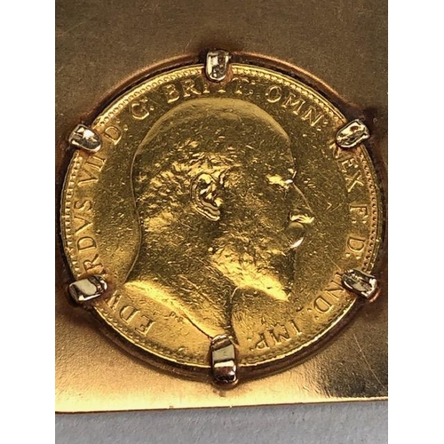 25 - 1909 GOLD SOVEREIGN in a 9kt gold mount on a 9kt gold chain total weight approx 23.4g